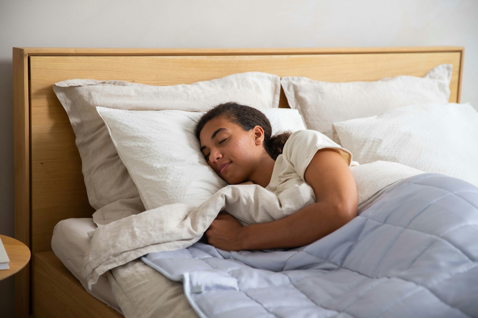 Discover the Benefits of Using a Sleep Mask